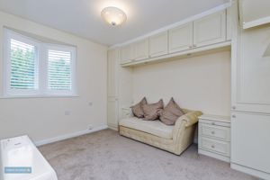 Bedroom- click for photo gallery